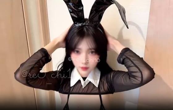 [国产素人]add036 極品美乳兔女郎小櫻花妹床上淫蕩擺腰流淫水求操
